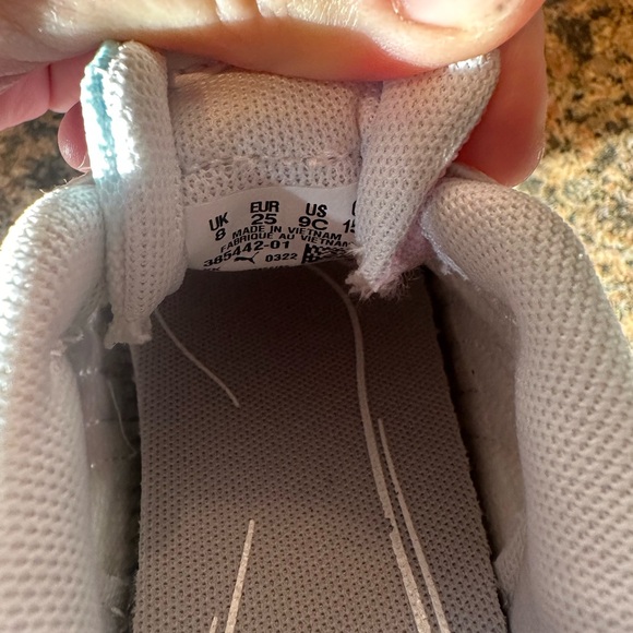 NWOT toddler Puma Shoes - Picture 3 of 5